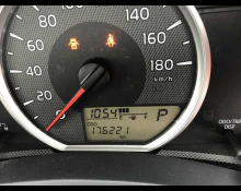 Toyota Corolla Axio 2015