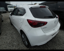 Mazda Mazda2 2021
