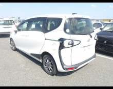 Toyota Sienta 2017