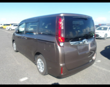 Toyota Noah 2017