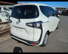 Toyota Sienta 2021