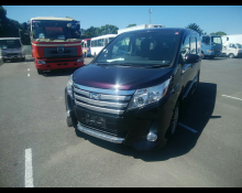 Toyota Noah 2017