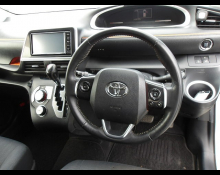 Toyota Sienta 2017