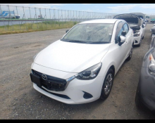 Mazda Mazda2 Sedan 2021