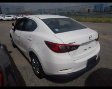 Mazda Mazda2 Sedan 2021