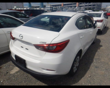 Mazda Mazda2 Sedan 2021