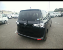 Toyota Sienta 2017