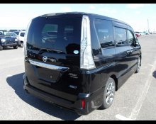 Nissan Serena 2014
