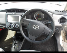 Toyota Corolla Axio 2013