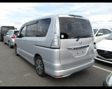 Nissan Serena 2015
