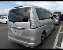 Nissan Serena 2015