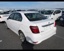 Toyota Corolla Axio 2015