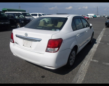 Toyota Corolla Axio 2014