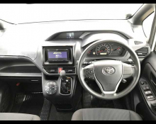 Toyota Voxy 2018