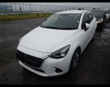 Mazda Mazda2 Sedan 2021