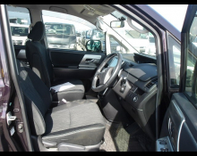 Toyota Voxy 2012