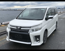 Toyota Voxy 2015