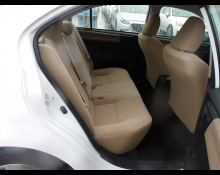 Toyota Corolla Axio 2012