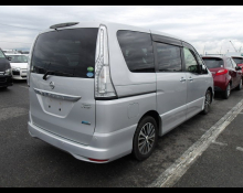 Nissan Serena 2014