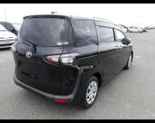 Toyota Sienta 2017