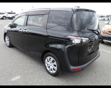 Toyota Sienta 2017