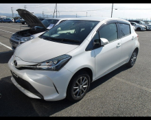 Toyota Vitz 2015