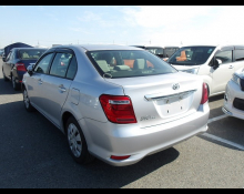 Toyota Corolla Axio 2015