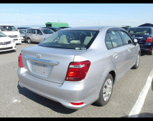 Toyota Corolla Axio 2015
