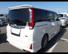 Toyota Noah 2017