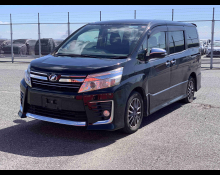 Toyota Voxy 2015