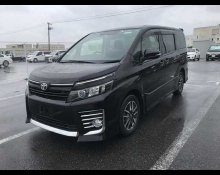 Toyota Voxy 2015