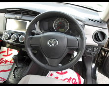 Toyota Corolla Axio 2013