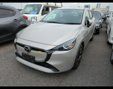 Mazda Mazda2 2023