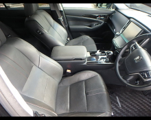 Toyota Crown Athlete 2016