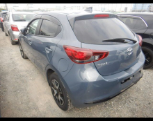 Mazda Mazda2 2023