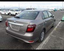 Toyota Corolla Axio 2024