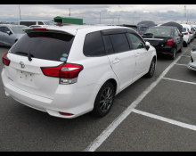 Toyota Corolla Fielder 2015