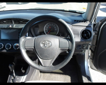 Toyota Corolla Axio 2015