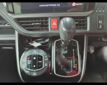 Toyota Voxy 2019