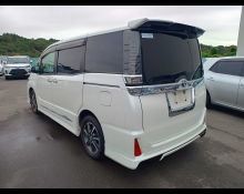 Toyota Voxy 2017