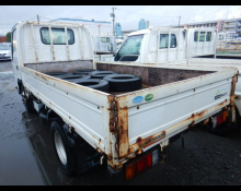 Isuzu Elf 2016