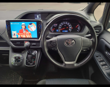 Toyota Voxy 2015