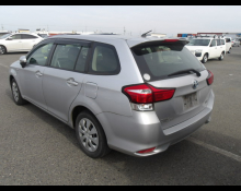 Toyota Corolla Fielder 2018