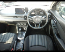 Mazda Mazda2 2021