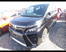 Toyota Voxy 2021