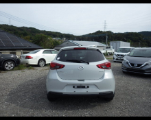 Mazda Mazda2 2021