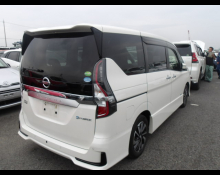 Nissan Serena 2020