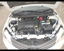 Toyota Corolla Axio 2012