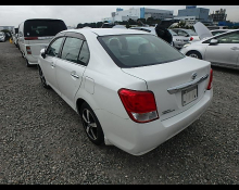 Toyota Corolla Axio 2012