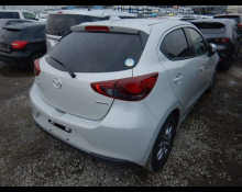 Mazda Mazda2 2022